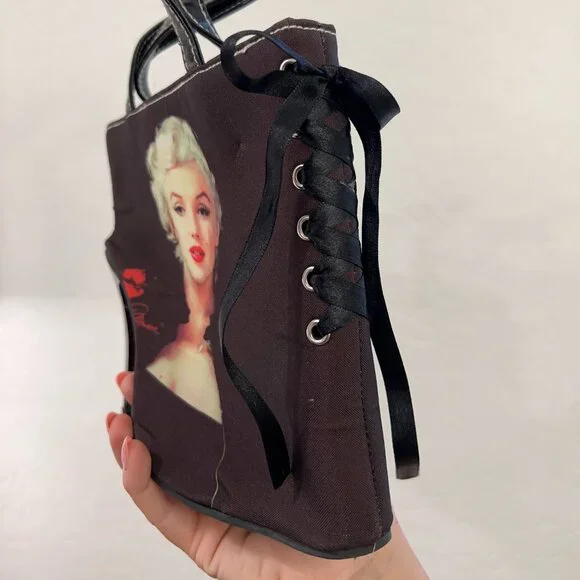 Marilyn Monroe Unique Shoe Bag - Picture 2 of 5